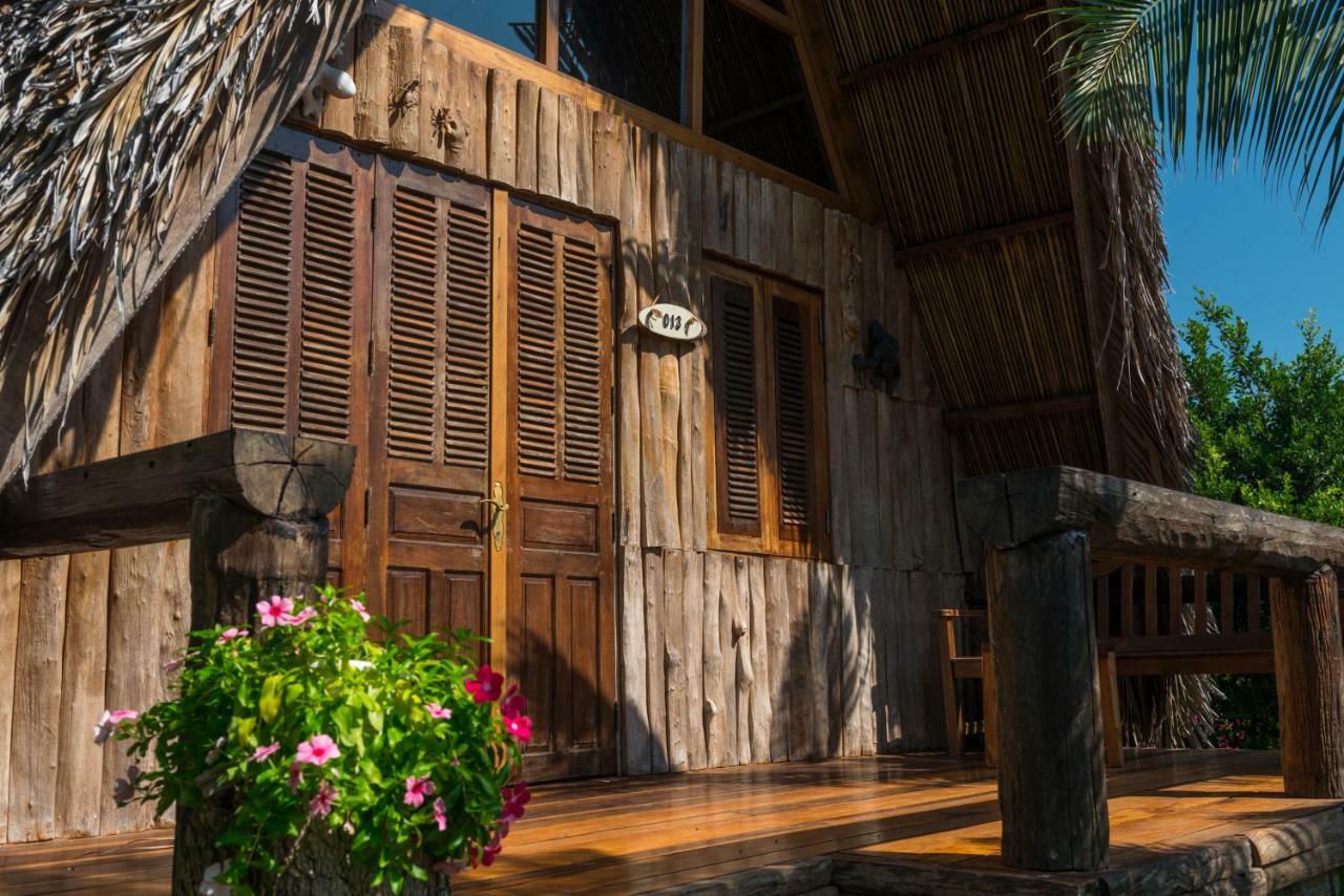 Veranda Beach Place Hotel Phan Thiet Exterior photo