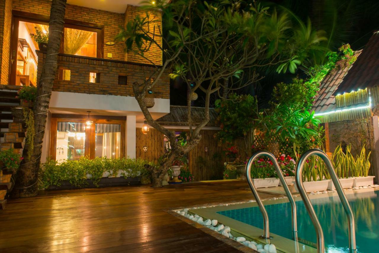 Veranda Beach Place Hotel Phan Thiet Exterior photo
