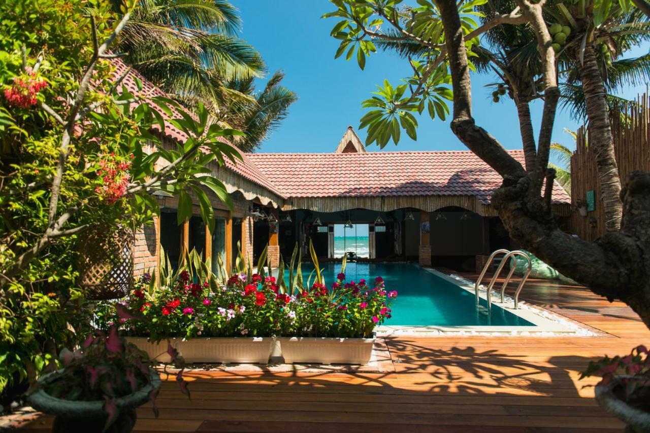 Veranda Beach Place Hotel Phan Thiet Exterior photo