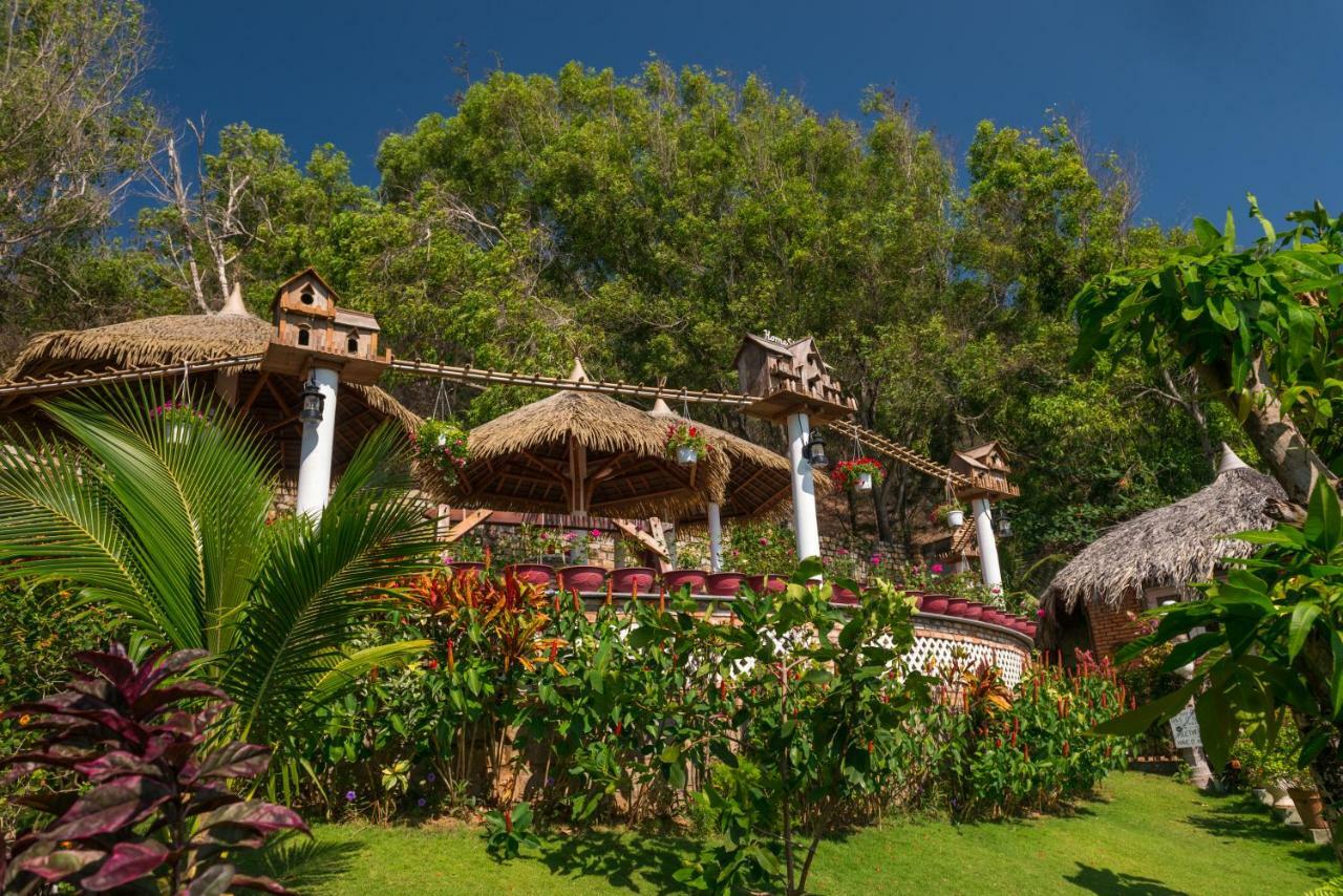 Veranda Beach Place Hotel Phan Thiet Exterior photo